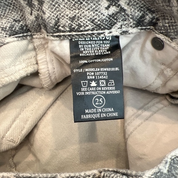 BLANK NYC "Jane" A-Line High Rise Mini Skirt Snake Along Size 25 NWT - Picture 8 of 8